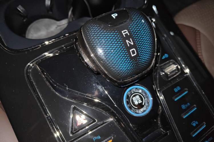 Used BYD Han 2025 DM-i 125KM Elite Model Gear Lever