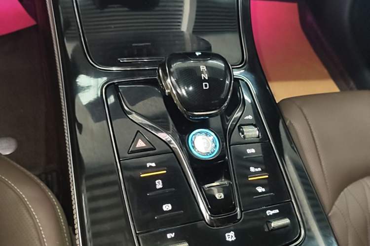 Used BYD Han 2025 DM-i 125KM Prestige Model Gear Lever