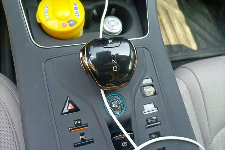 Used BYD Han 2025 DM-i Intelligent Driving Edition 125KM Prestige Model Gear Lever