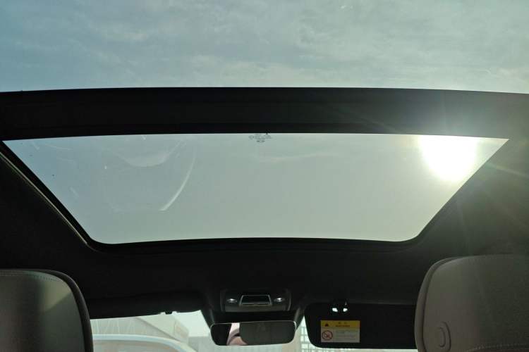 Used BYD Han 2025 EV with 701 km of Laser Radar-Enabled Intelligent Driving Headliner