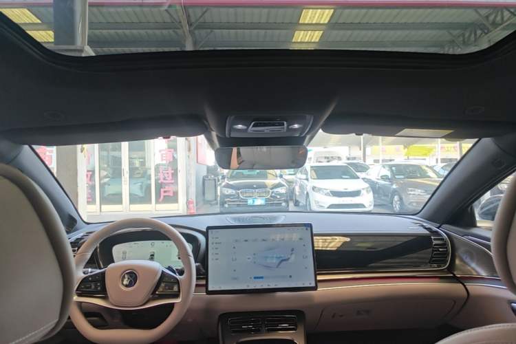 Used BYD Han 2025 DM-i Intelligent Driving Edition 125KM LiDAR Flagship Model Headliner