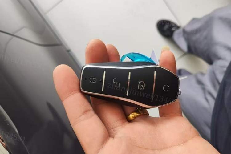 Used BYD Han 2025 DM-i 125KM Prestige Model Interior 1
