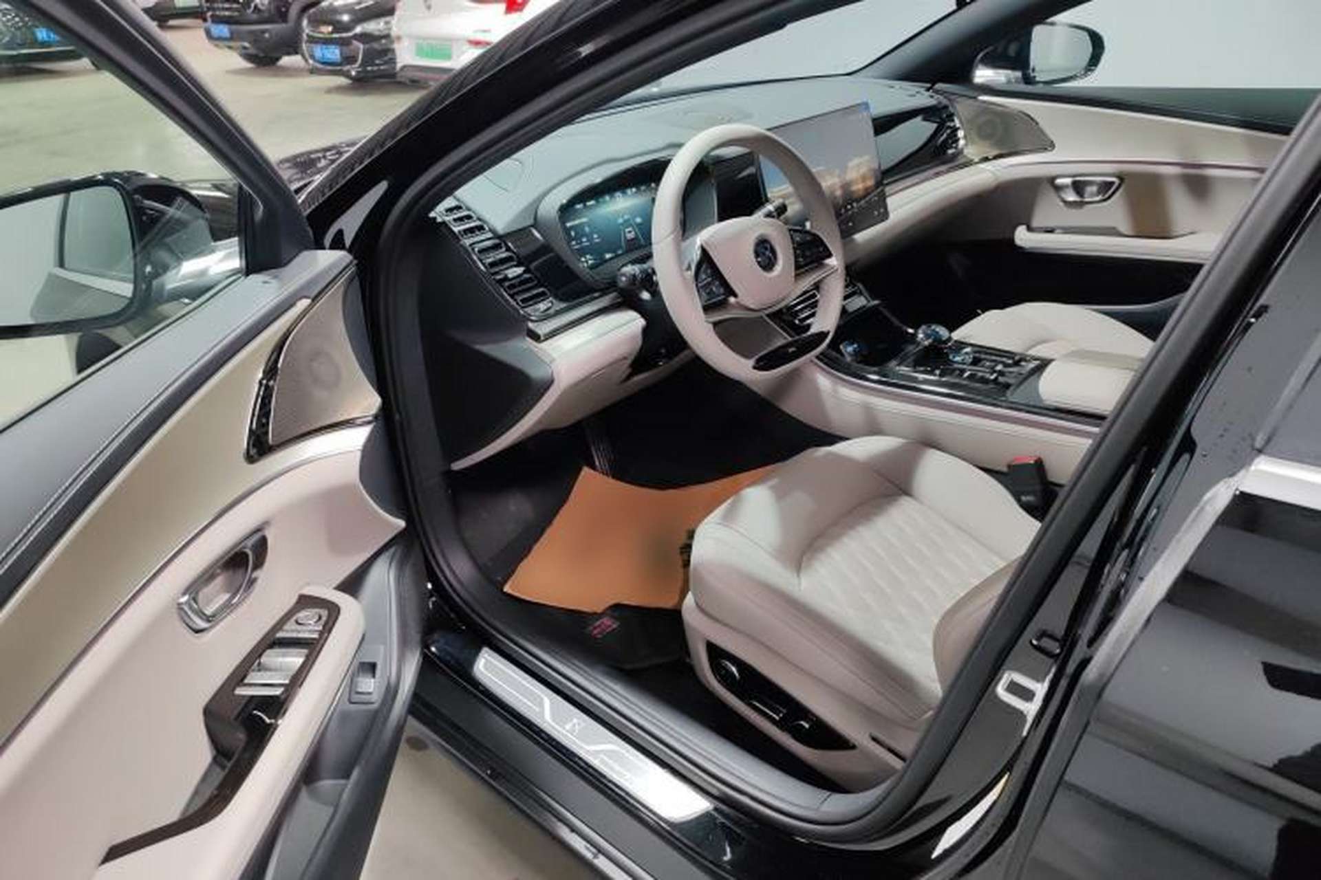 Used BYD Han 2025 DM-i 125KM Elite Model Interior 3