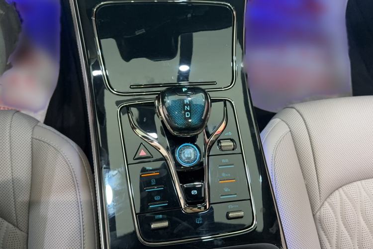 Used BYD Han 2025 EV 506KM Prestige Edition Interior 6