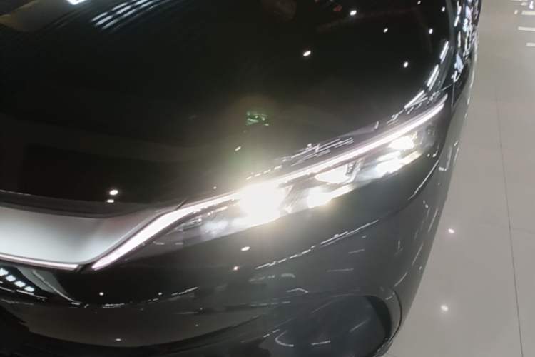Used BYD Han 2025 DM-i Smart Drive 125KM Comfort Edition Left Front Headlight