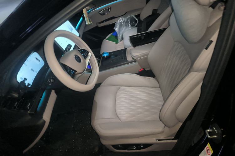 Used BYD Han 2025 DM-i Intelligent Driving Edition 125KM LiDAR Flagship Model Left Front Seat