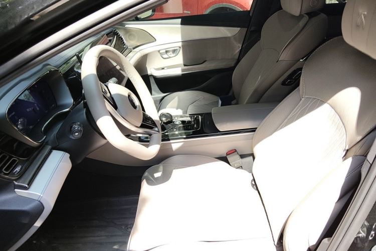 Used BYD Han 2025 DM-i Smart Drive 125KM Elite Model Left Front Seat