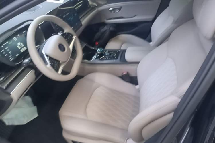 Used BYD Han 2025 DM-i Intelligent Driving Edition 125KM LiDAR Flagship Model Left Front Seat