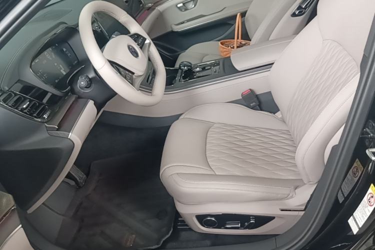 Used BYD Han 2025 DM-i 125KM LiDAR-Powered Intelligent Driving Model Left Front Seat