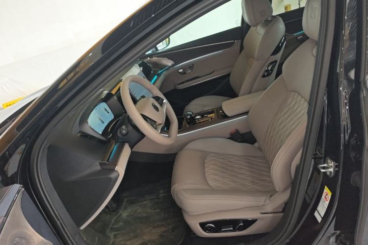 Used BYD Han 2025 DM-i Intelligent Driving Edition 125KM LiDAR Flagship Model Left Front Seat