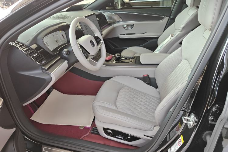 Used BYD Han 2025 DM-i Intelligent Driving Edition 125KM LiDAR Flagship Model Left Front Seat