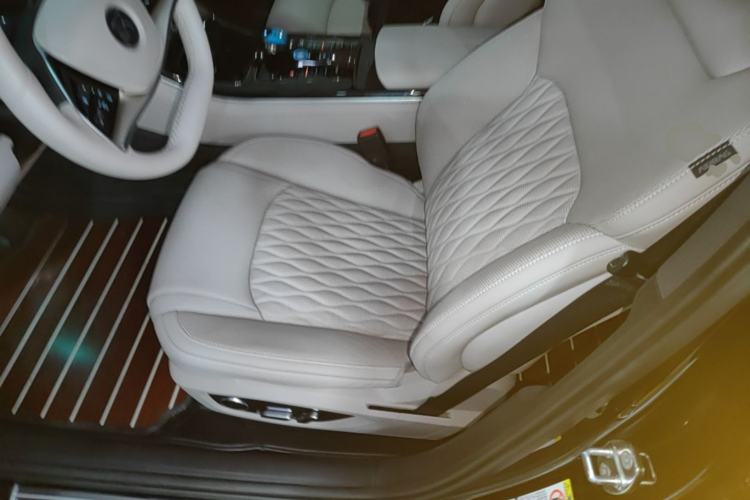 Used BYD Han 2025 DM-i Smart Drive 125KM Elite Model Left Front Seat