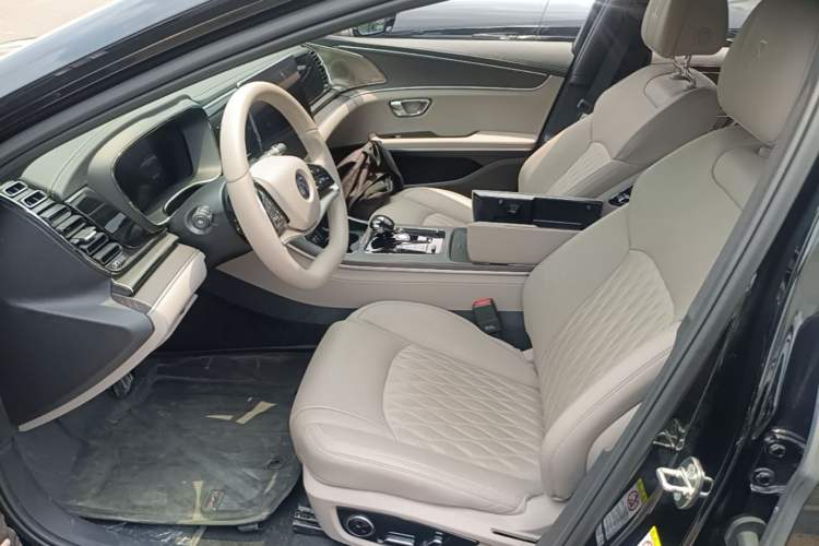 Used BYD Han 2025 EV Intelligent Driving Edition 701KM LiDAR Deluxe Model Left Front Seat