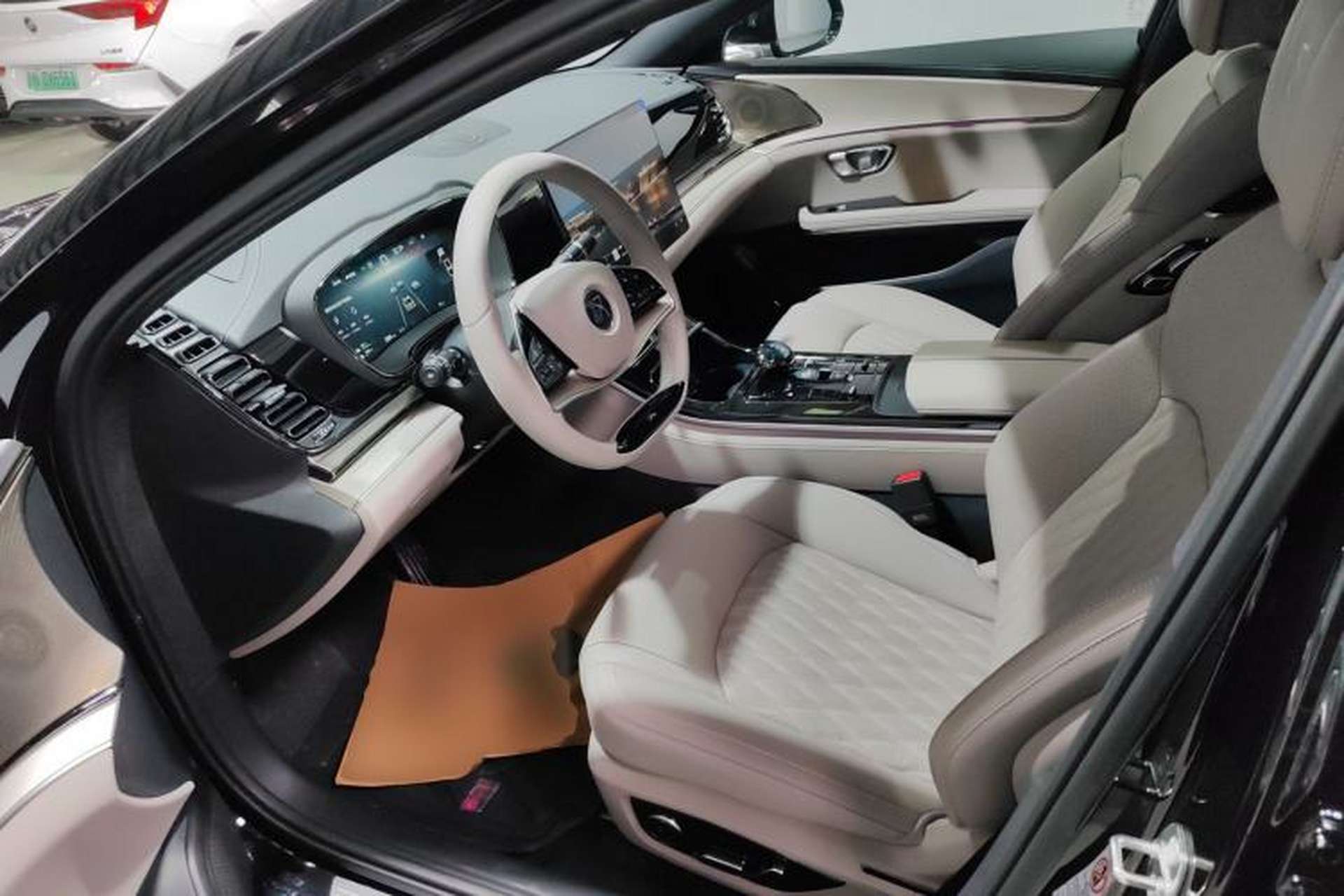 Used BYD Han 2025 DM-i 125KM Elite Model Left Front Seat