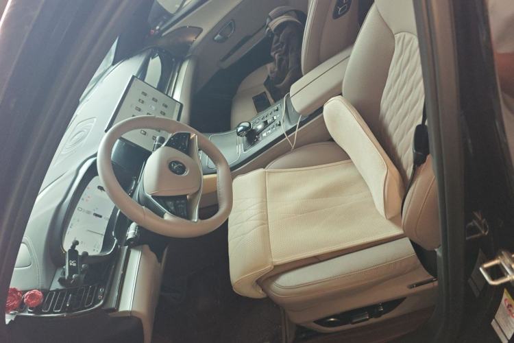 Used BYD Han 2025 DM-i Smart Drive 125KM Elite Model Left Front Seat