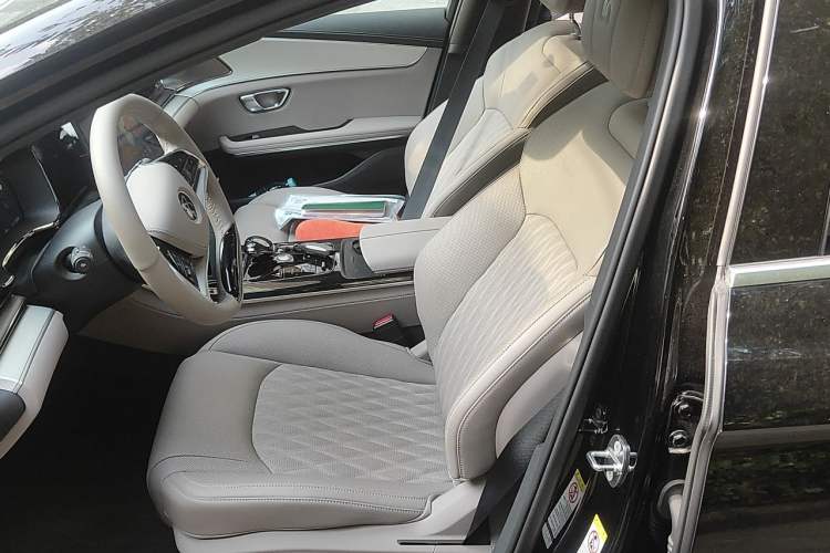 Used BYD Han 2025 EV 506KM Prestige Edition Left Front Seat