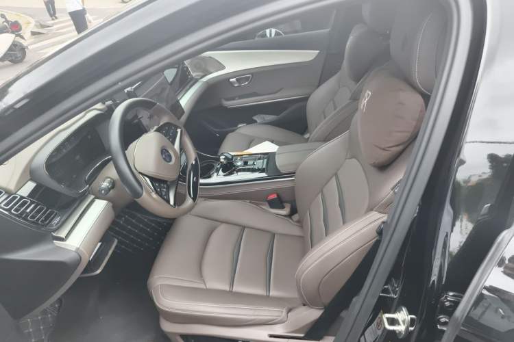 Used BYD Han 2025 DM-i 125KM Comfort Model Left Front Seat