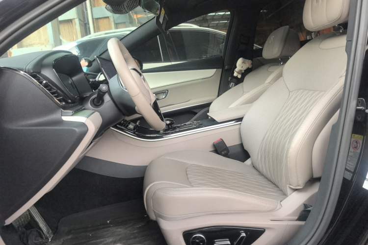 Used BYD Han 2025 DM-i 125KM Prestige Model Left Front Seat
