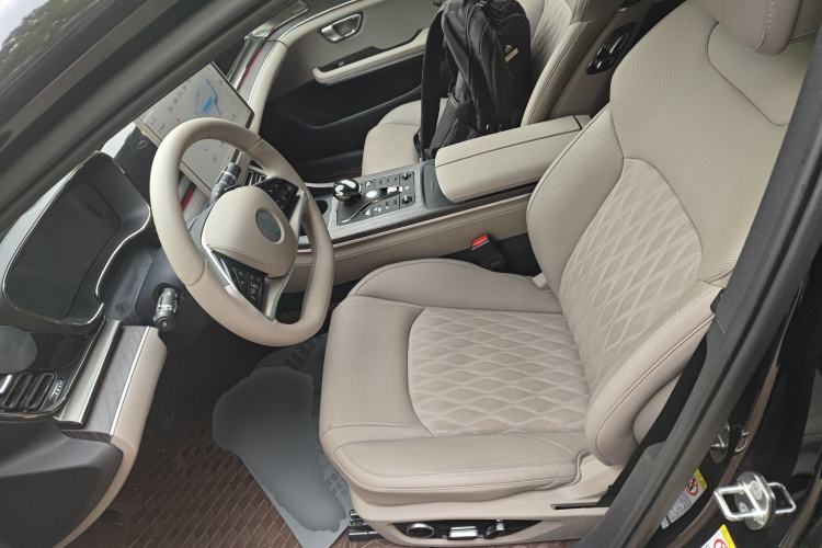 Used BYD Han 2025 EV Intelligent Driving Edition 701KM LiDAR Flagship Model Left Front Seat