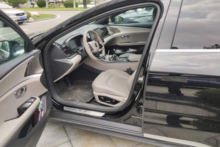 Used BYD Han 2025 EV 506KM Prestige Edition Left Front Seat