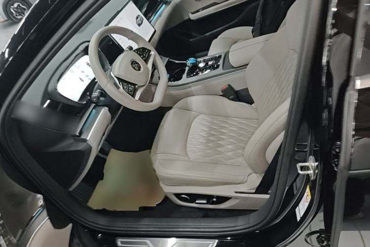 Used BYD Han 2025 DM-i Intelligent Driving Edition 125KM LiDAR Flagship Model Left Front Seat