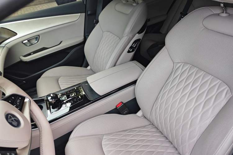 Used BYD Han 2025 EV Intelligent Driving Version 506KM Prestige Model Left Front Seat