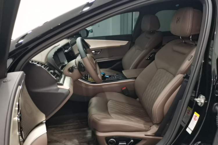 Used BYD Han 2025 DM-i Smart Drive 125KM Elite Model Left Front Seat