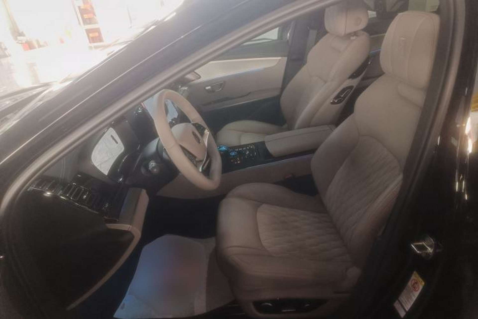 Used BYD Han 2025 DM-i Smart Drive 125KM Elite Model Left Front Seat