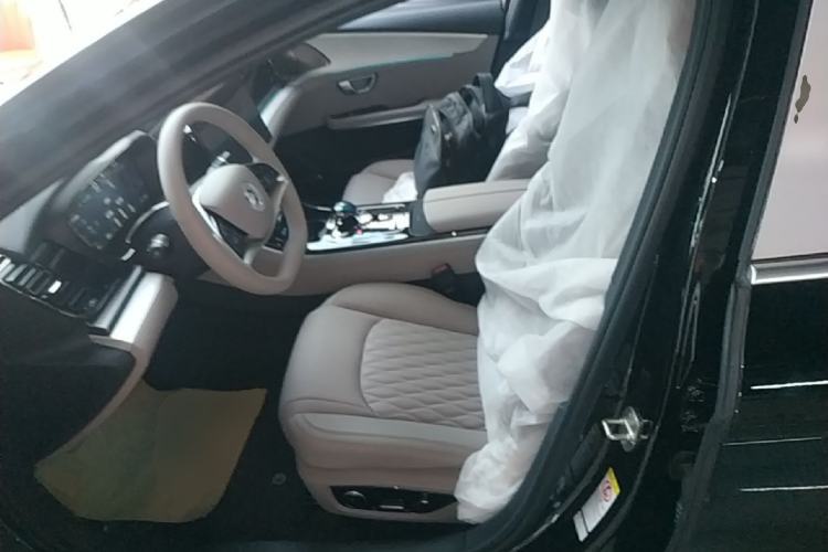 Used BYD Han 2025 DM-i Smart Drive 125KM Elite Model Left Front Seat