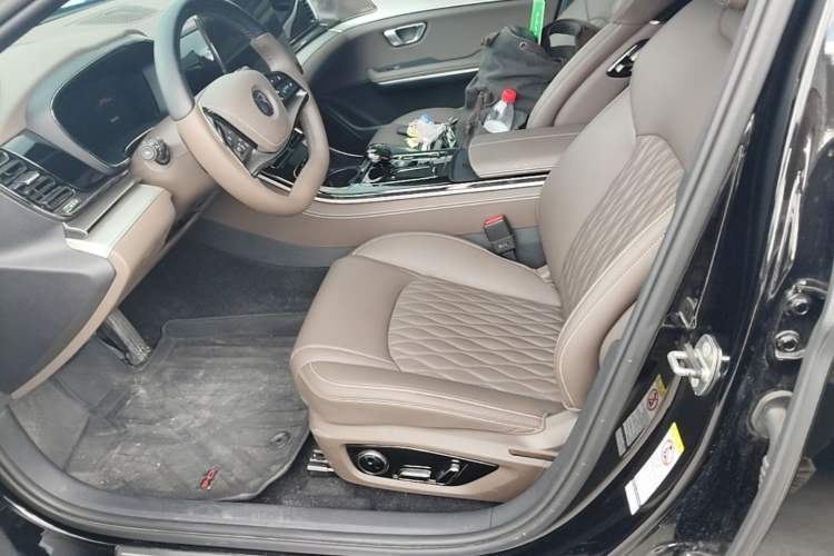 Used BYD Han 2025 EV Intelligent Driving Edition 605KM Prestige Model Left Front Seat