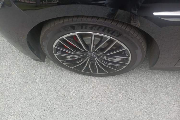 Used BYD Han 2025 EV Intelligent Driving Edition 701KM LiDAR Flagship Model Left Front Wheel Hub