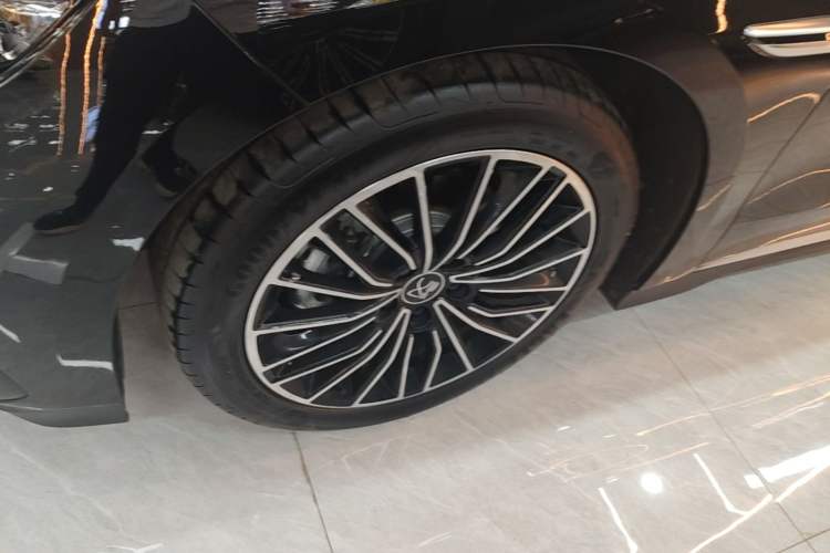Used BYD Han 2025 DM-i Intelligent Driving Edition 125KM LiDAR Flagship Model Left Front Wheel Hub