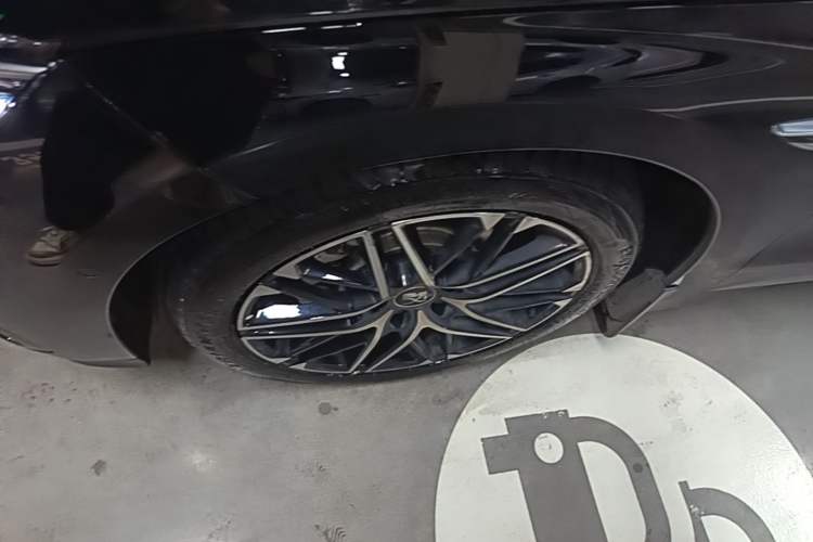 Used BYD Han 2025 EV Intelligent Driving Edition 605KM Prestige Model Left Front Wheel Hub