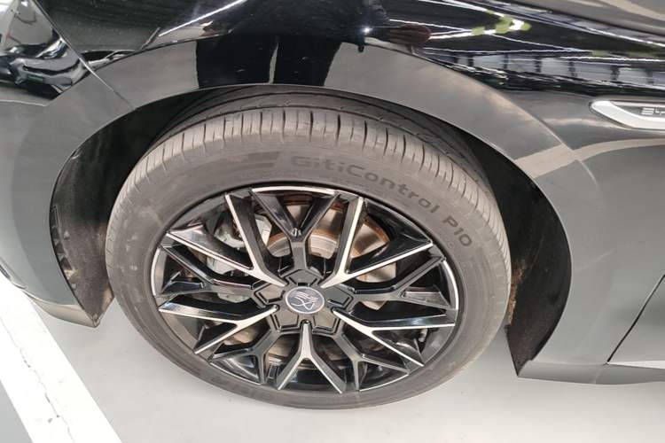 Used BYD Han 2025 EV 506KM Prestige Edition Left Front Wheel Hub