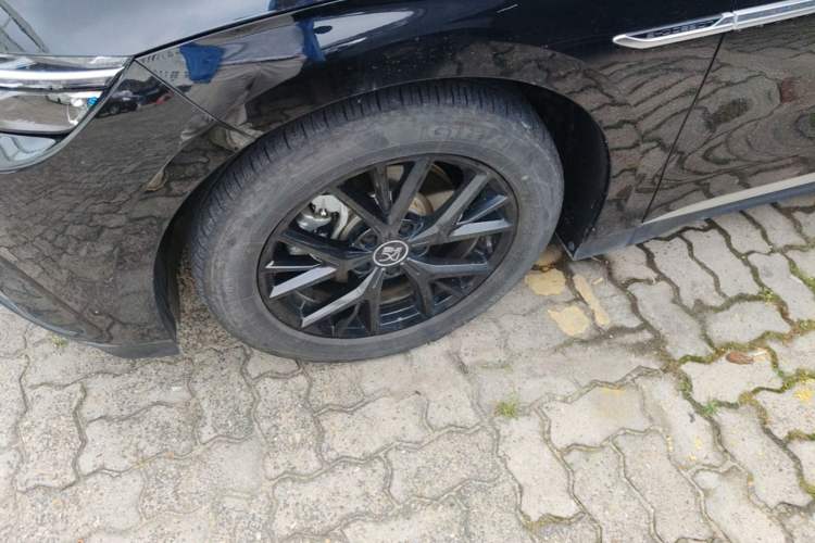 Used BYD Han 2025 DM-i 125KM Elite Model Left Front Wheel Hub