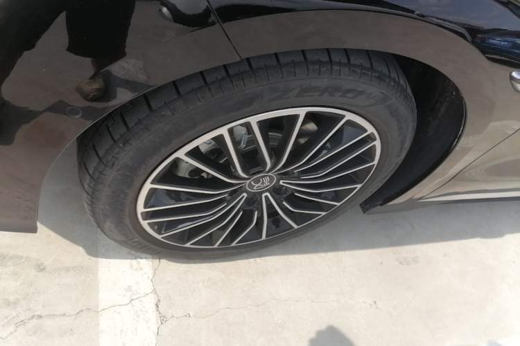 Used BYD Han 2025 DM-i Intelligent Driving Edition 125KM LiDAR Flagship Model Left Front Wheel Hub
