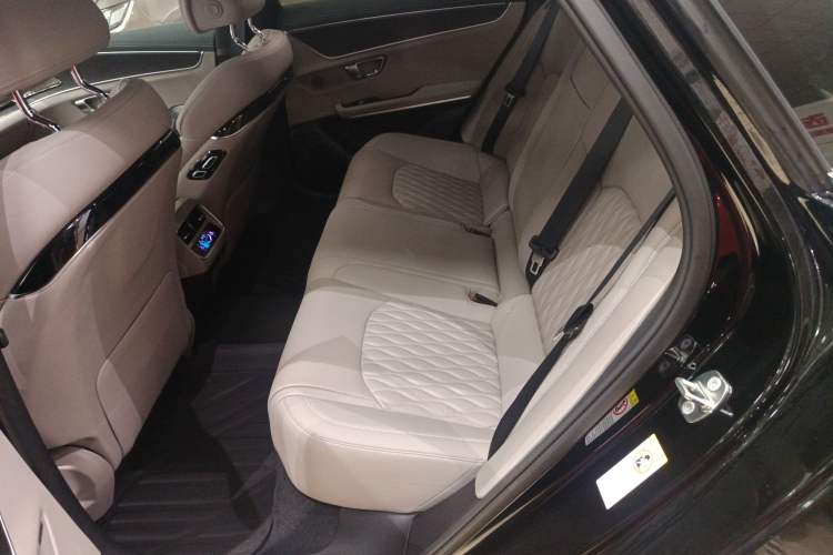 Used BYD Han 2025 DM-i 125KM LiDAR-Powered Intelligent Driving Model Left Rear Seat