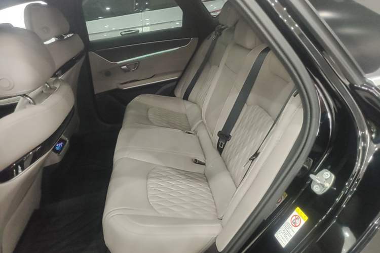 Used BYD Han 2025 DM-i Intelligent Driving Edition 125KM LiDAR Flagship Model Left Rear Seat