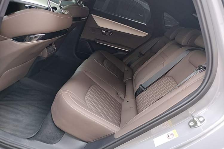 Used BYD Han 2025 DM-i 125KM Elite Model Left Rear Seat