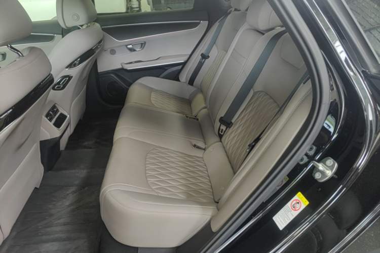 Used BYD Han 2025 DM-i Intelligent Driving Edition 125KM LiDAR Flagship Model Left Rear Seat