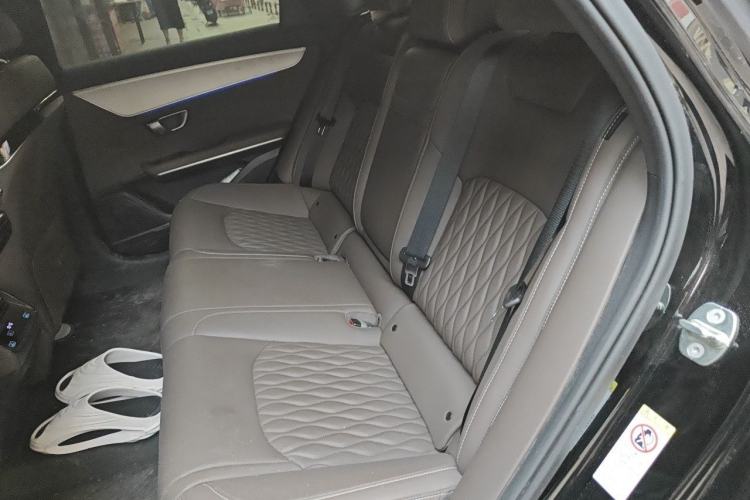 Used BYD Han 2025 DM-i Smart Drive 125KM Elite Model Left Rear Seat