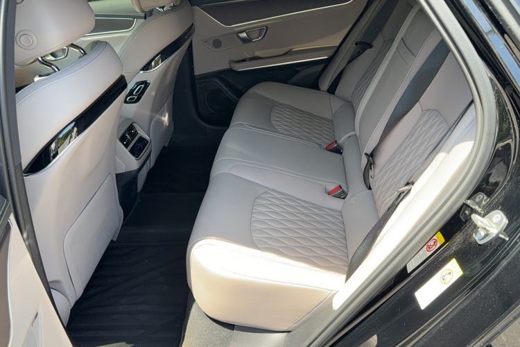 Used BYD Han 2025 DM-i Intelligent Driving Edition 125KM LiDAR Flagship Model Left Rear Seat