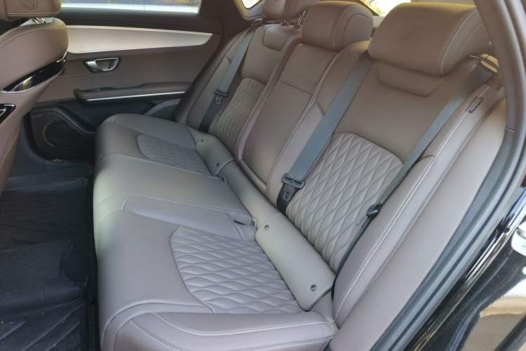 Used BYD Han 2025 Model EV Intelligent Driving Edition 635KM Flagship Left Rear Seat