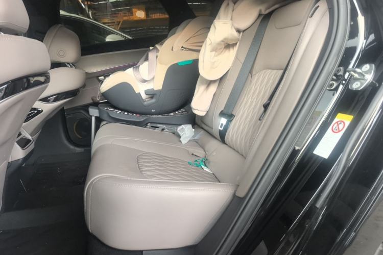 Used BYD Han 2025 DM-i 125KM Prestige Model Left Rear Seat