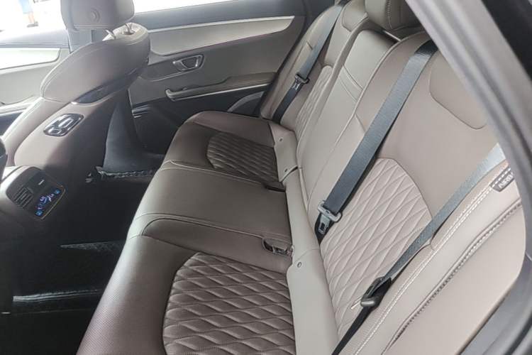 Used BYD Han 2025 DM-i 125KM Prestige Model Left Rear Seat