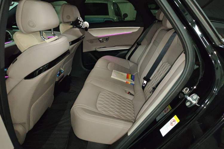 Used BYD Han 2025 DM-i 125KM Elite Model Left Rear Seat