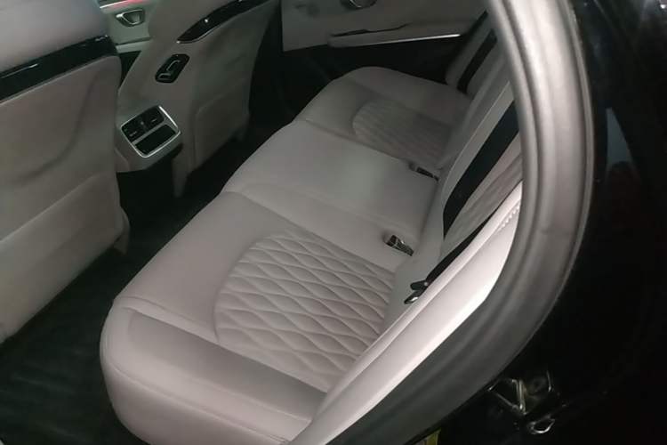 Used BYD Han 2025 DM-i Intelligent Driving Edition 125KM LiDAR Flagship Model Left Rear Seat