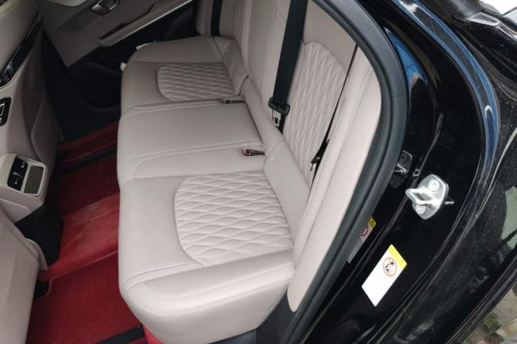 Used BYD Han 2025 DM-i 125KM Elite Model Left Rear Seat