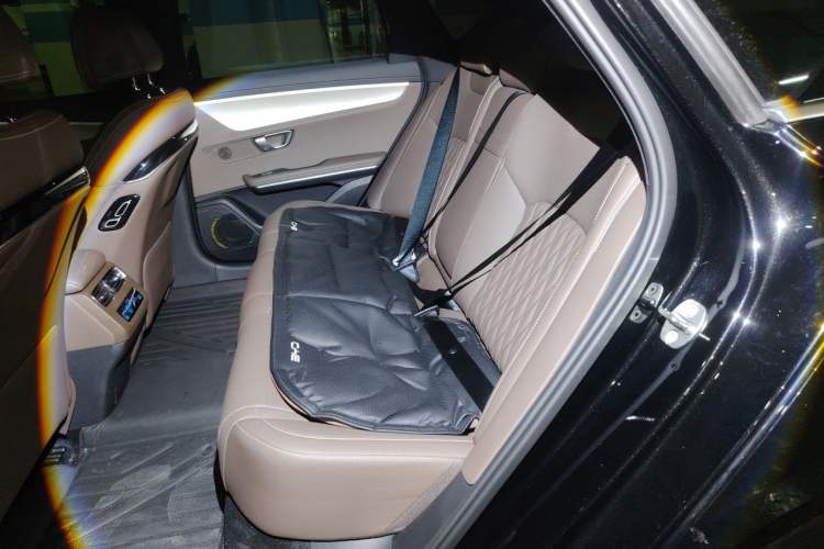 Used BYD Han 2025 Model EV Intelligent Driving Edition 635KM Flagship Left Rear Seat