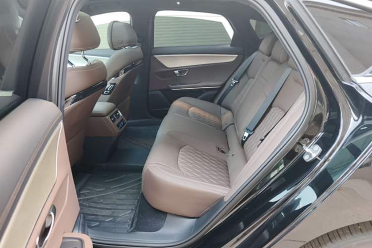Used BYD Han 2025 DM-i Intelligent Driving Edition 245KM Prestigious Edition Left Rear Seat